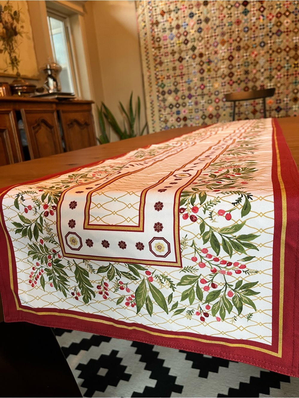 Williams Sonoma Noel Floral Table Runner Holiday Christmas NWOT 111" x 16.5"